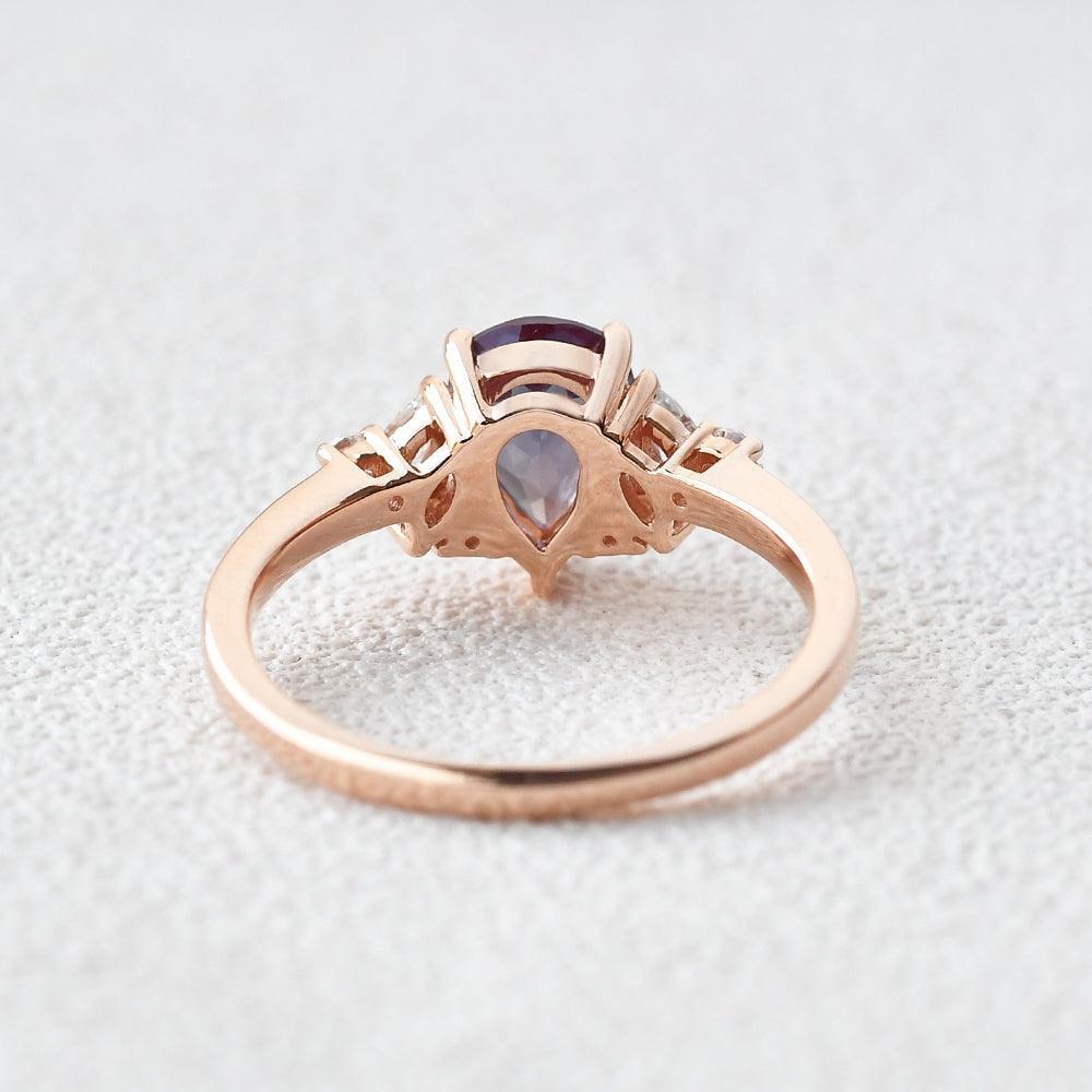 Celia’s Hue | Pear Lab Alexandrite Ring.