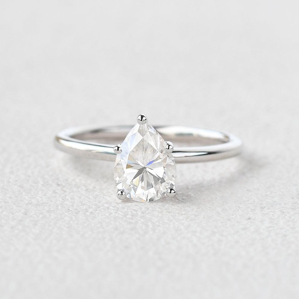 1.0ct Pear Shaped Moissanite Classic Solitaire Ring.