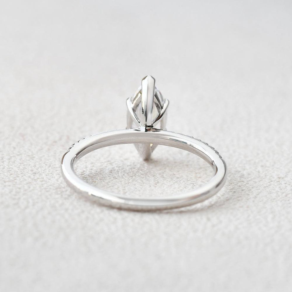 Grace‘s Minimal | Marquise Diamond Solitaire Engagement Ring with Pave Band.