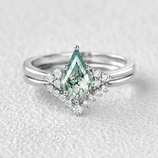 Signature Vintage Moss Agate Engagement Ring Set 2pcs.