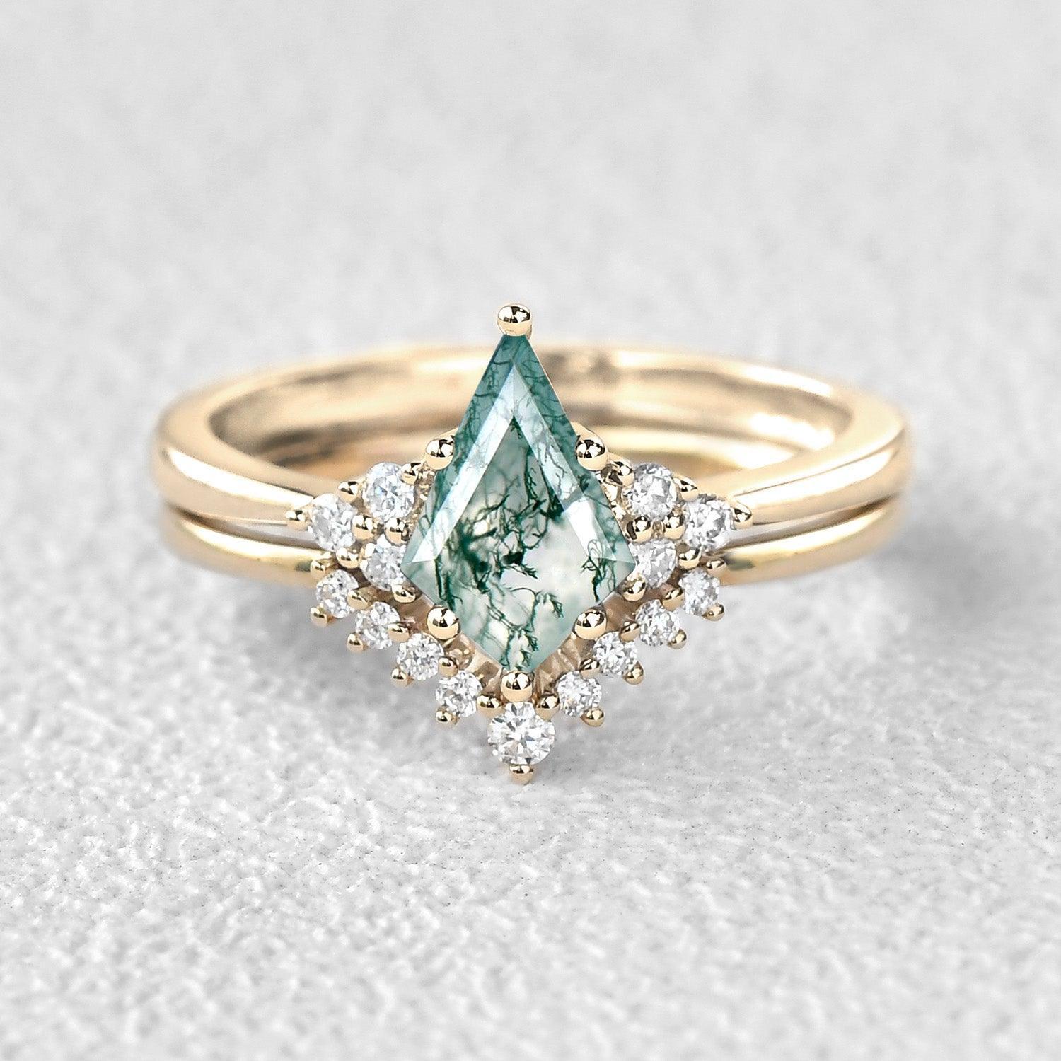 Signature Vintage Moss Agate Engagement Ring Set 2pcs.