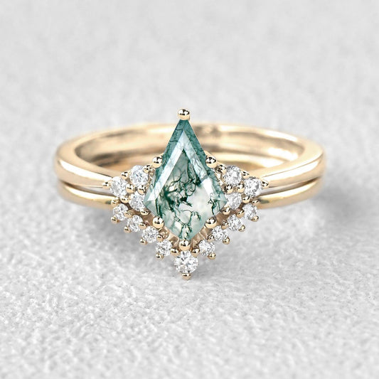 Signature Vintage Moss Agate Engagement Ring Set 2pcs.