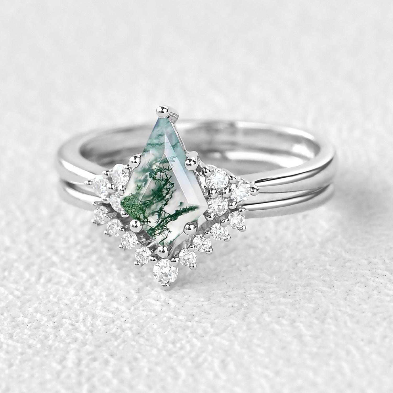 Signature Vintage Moss Agate Engagement Ring Set 2pcs.