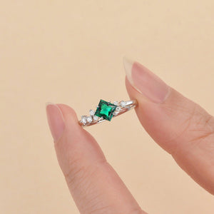 Rosalba’s Emeraude | Princess Cut Lab Emerald Solitaire Engagement Ring