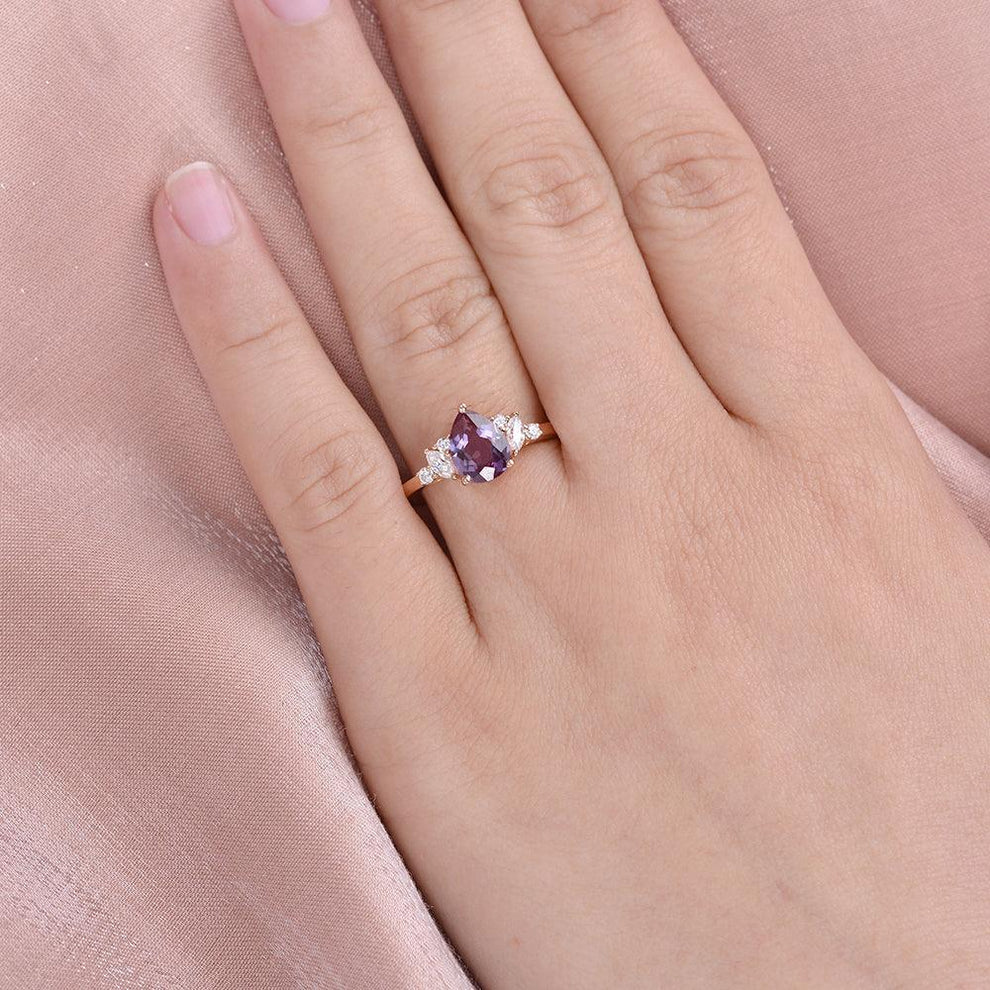 Celia’s Hue | Pear Lab Alexandrite Ring.