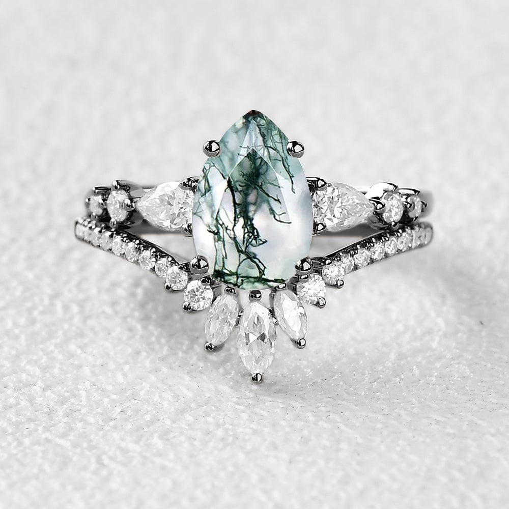 Nyx’s Staccato | Black Gold Signature Pear Moss Agate Ring Set 2pcs.
