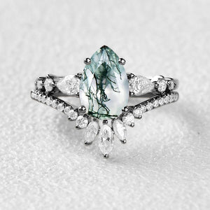 Nyx’s Staccato | Black Gold Signature Pear Moss Agate Ring Set 2pcs.