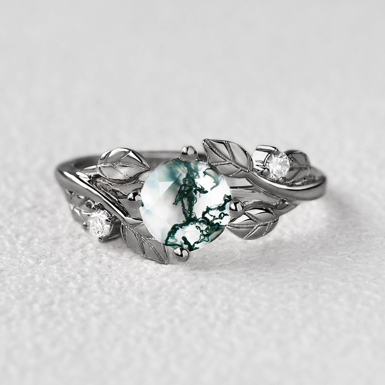 Black Gold Round Shaped Leaf Moss Agate Engagement Ring - Gardenia.