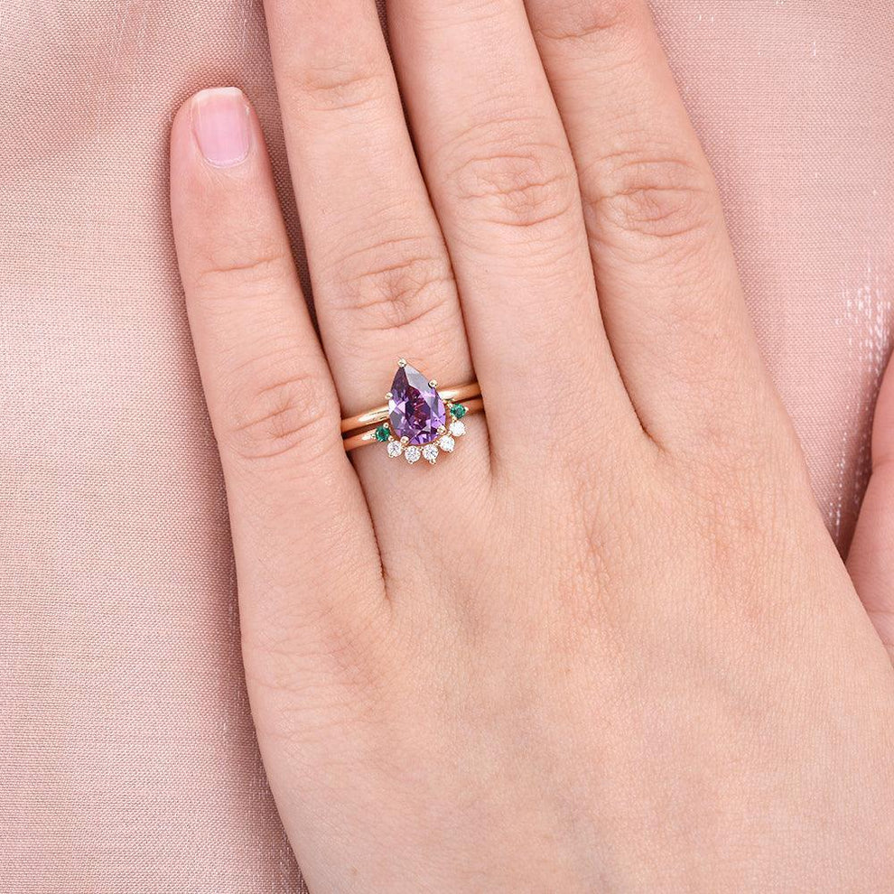 Aurora’s Gleam | Pear Lab Alexandrite Bridal Set 2pcs.