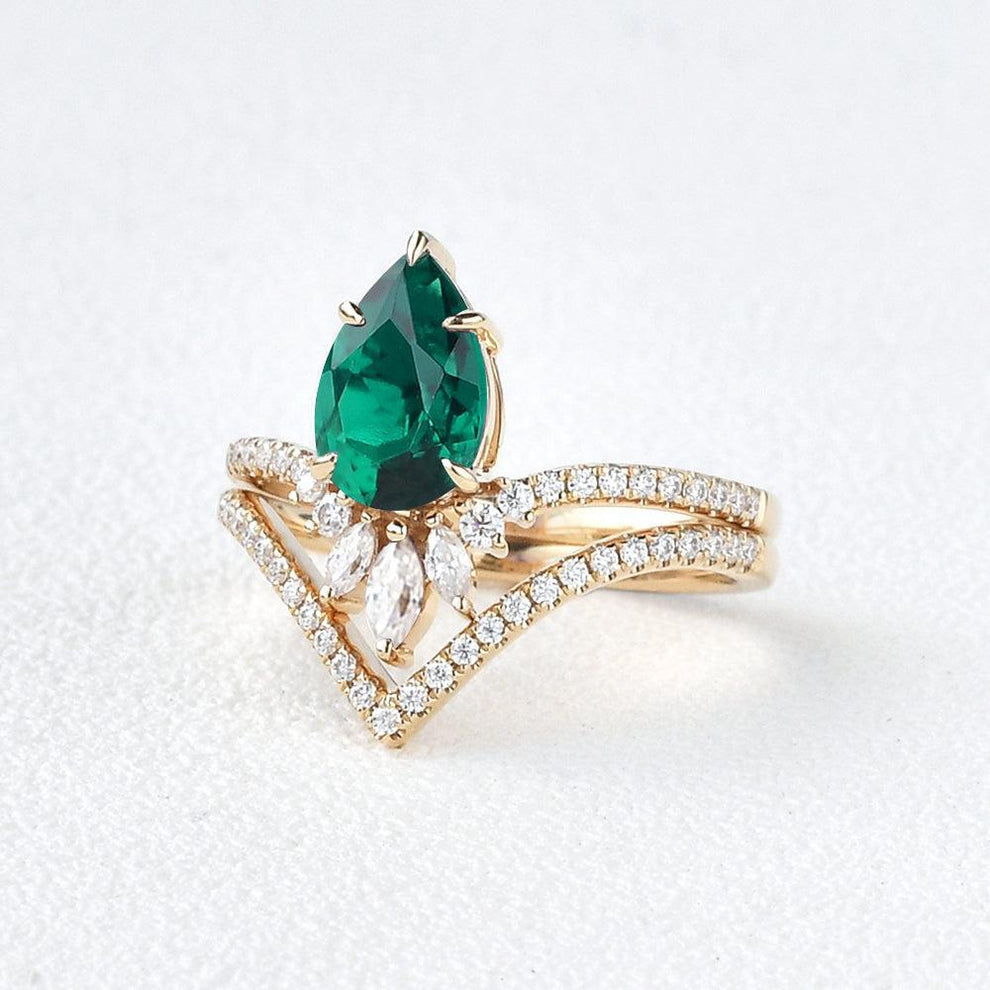 Mila 1.7CT Pear Emerald Classic Vintage Ring Set 2pcs.
