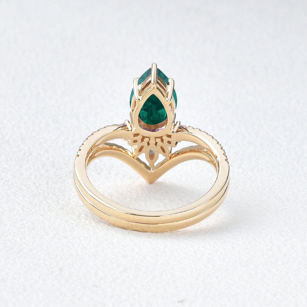 Mila 1.7CT Pear Emerald Classic Vintage Ring Set 2pcs.