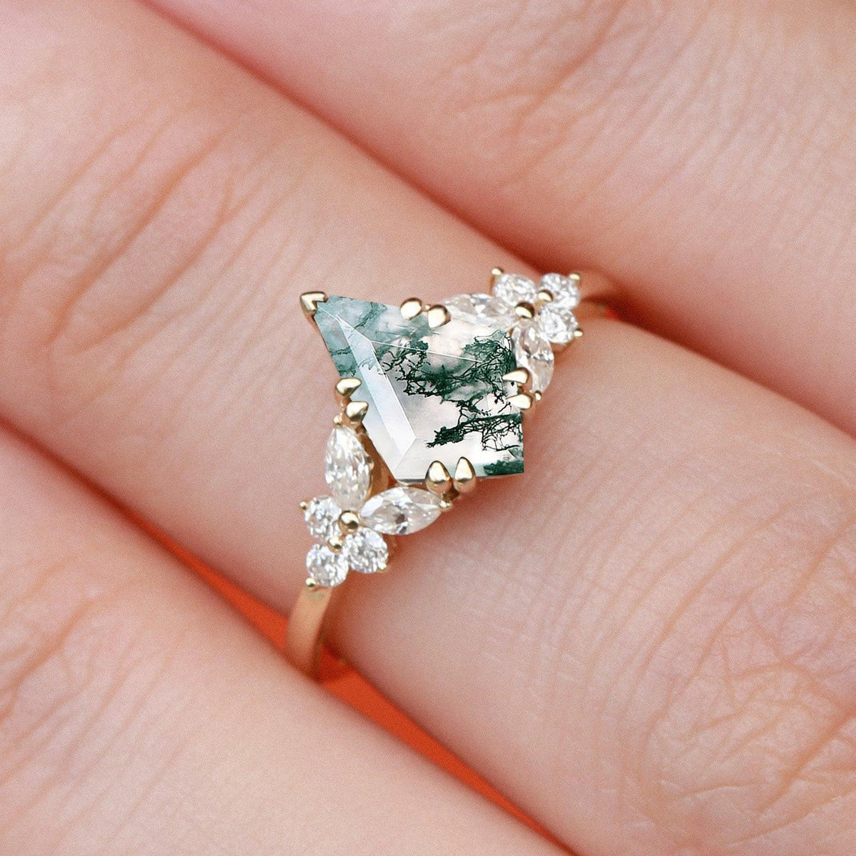 1.5ct Kite Moss Agate Engagement Ring.
