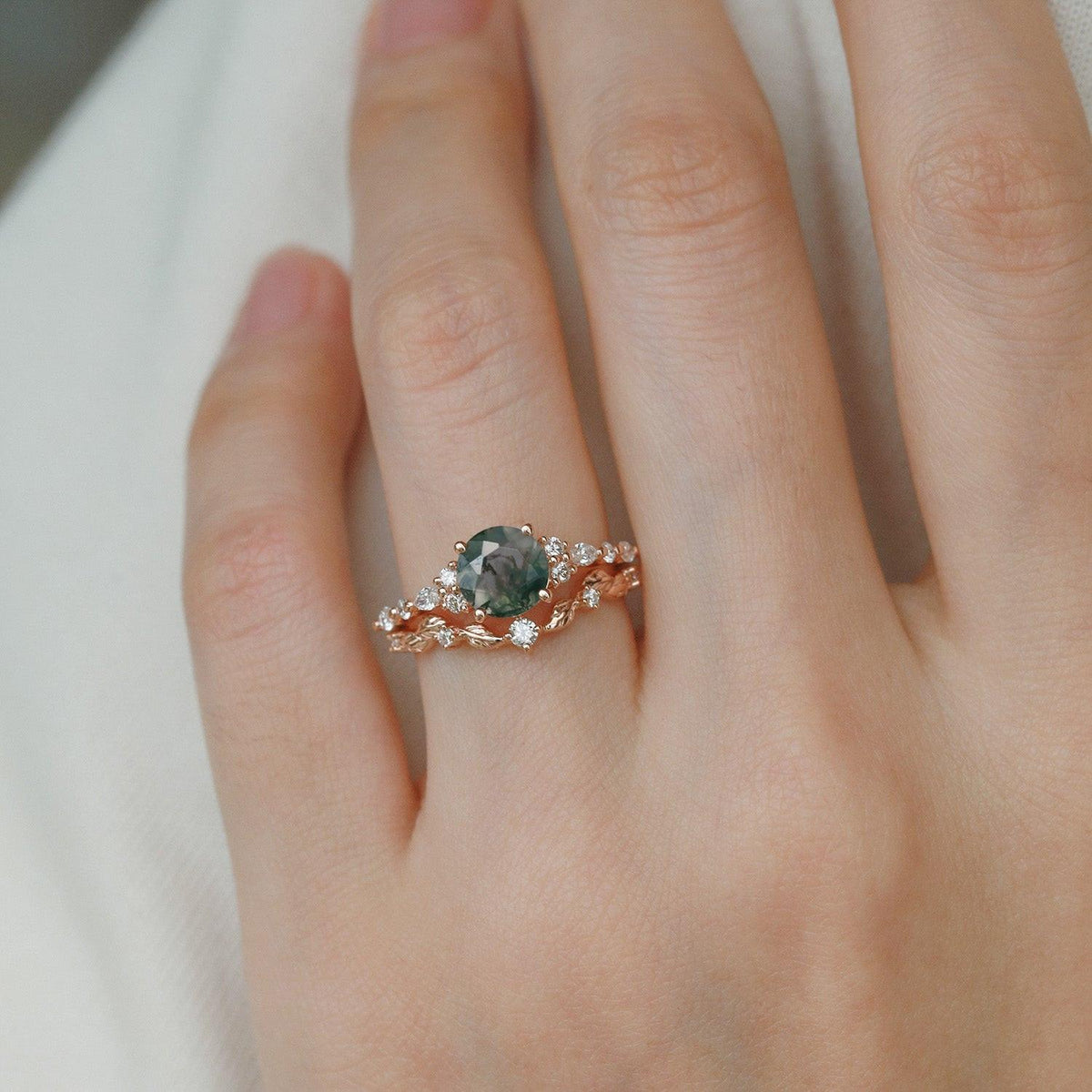 Sarah Round Shaped Leafy Moss Agate Engagement Ring Sets.