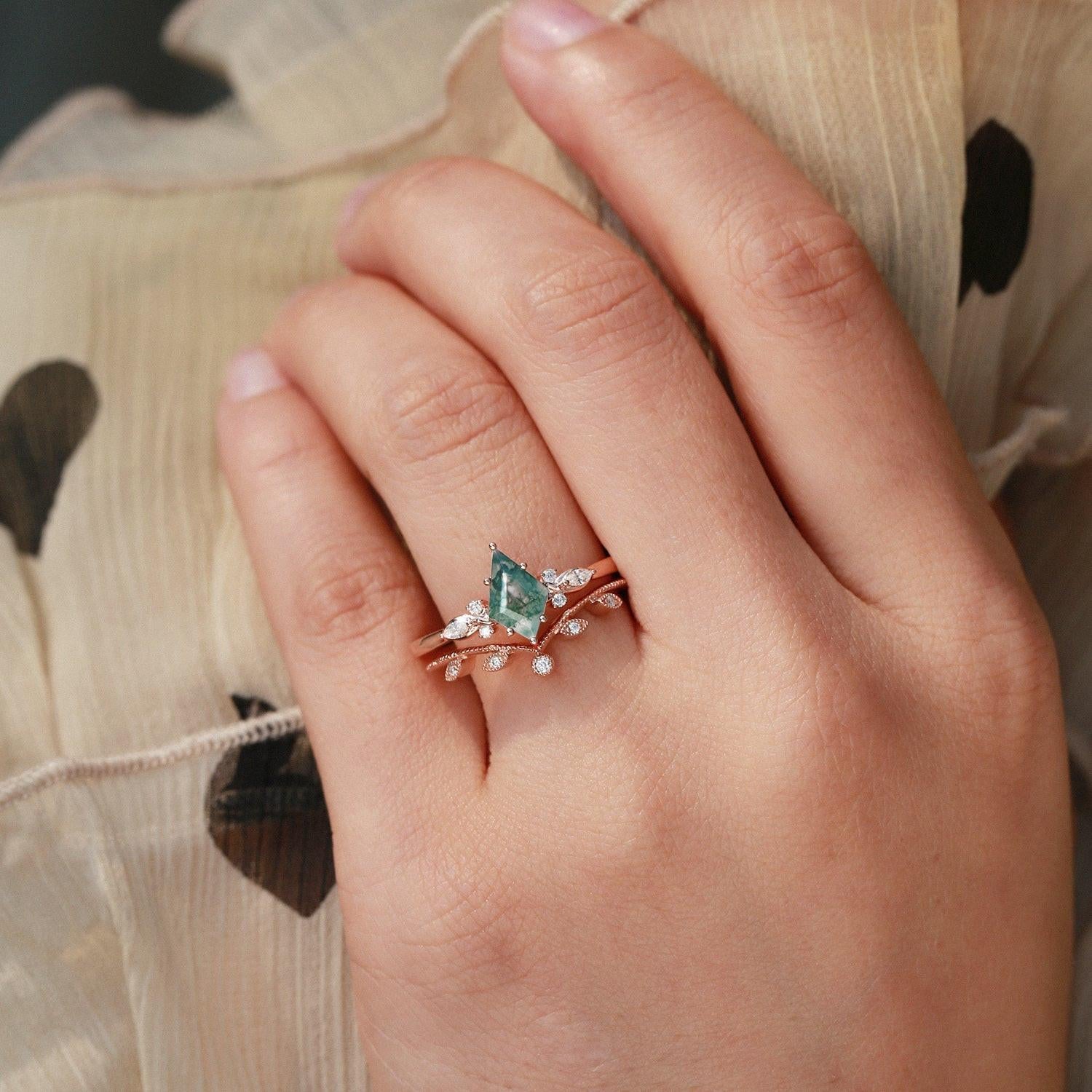 Green Leafy Unique Kite Moss Agate Engagement Ring Sets 2pcs.