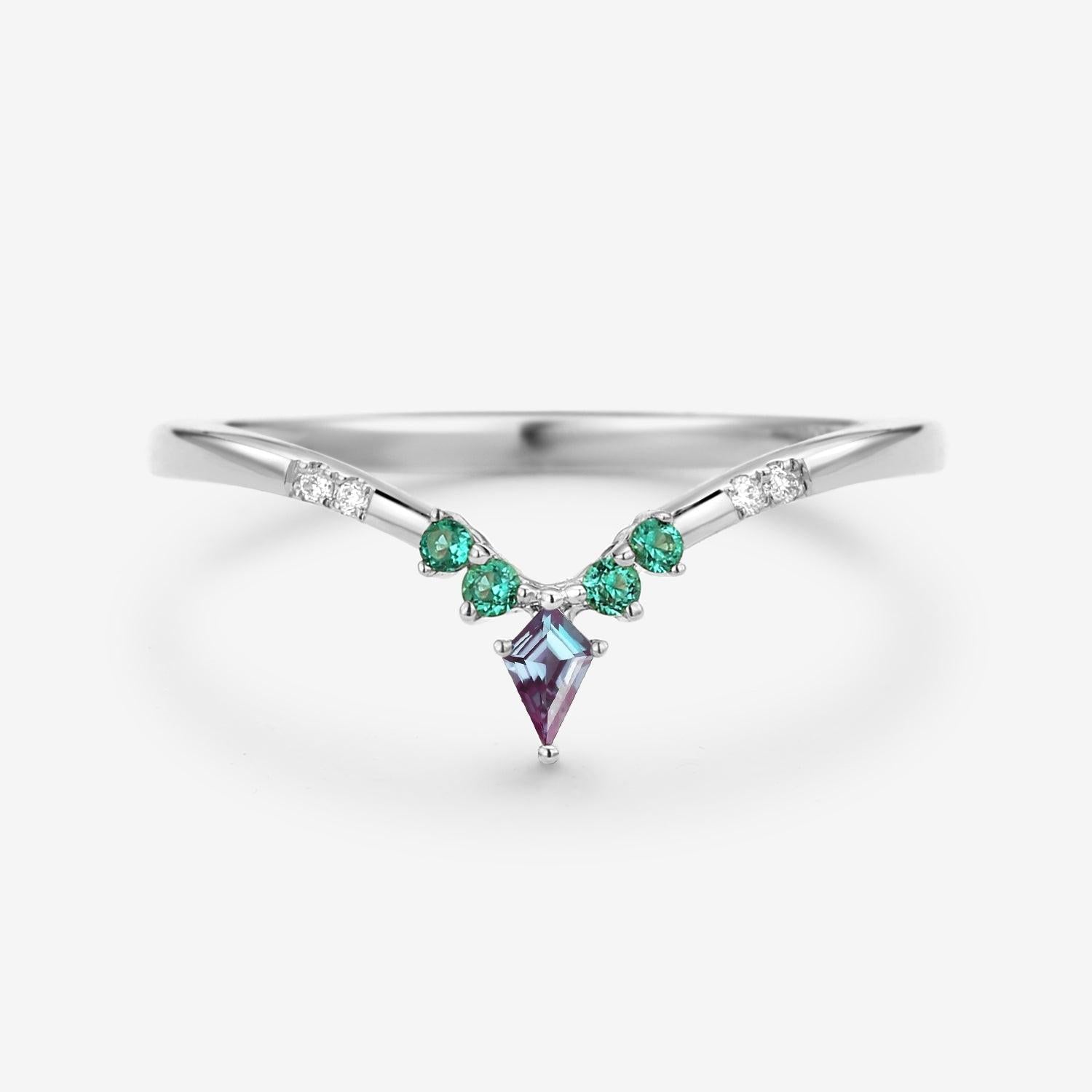 Alexandrite & Emerald & Moissanite  V Shaped Wedding Band.