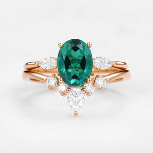 Vera's Grace | Vintage Oval Emerald & Moissanite Bridal Set 2pcs.