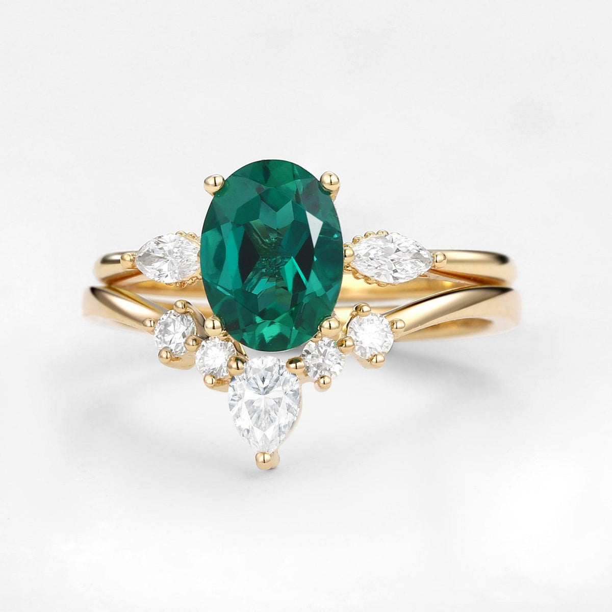 Vera's Grace | Vintage Oval Emerald & Moissanite Bridal Set 2pcs.