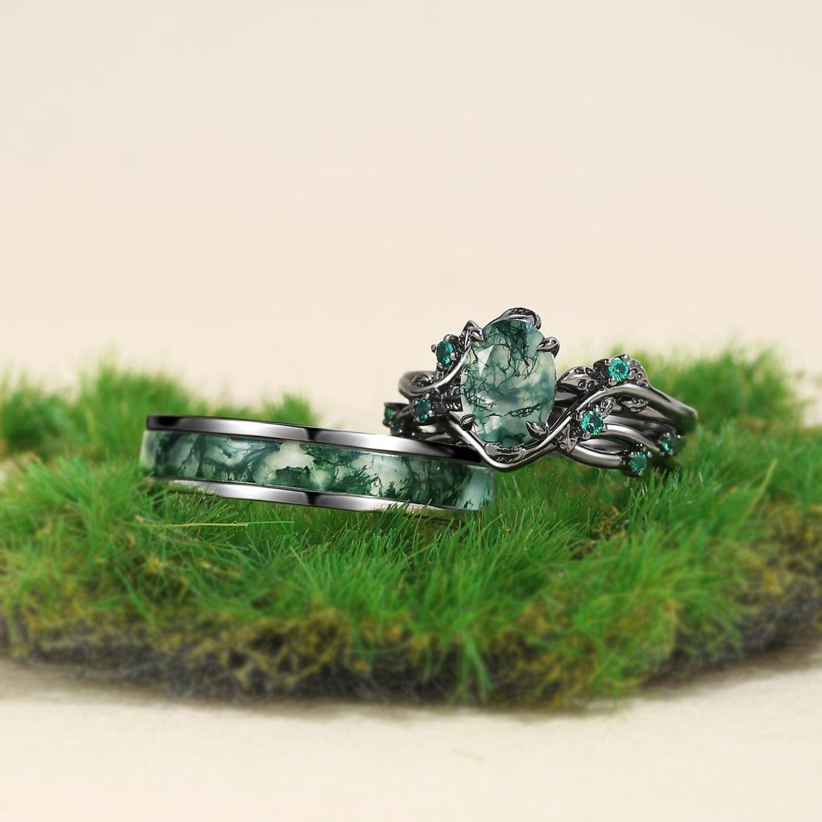 Evergreen Vows | Oval Moss Agate Leaf Veil Black Gold Couple Set 3pcs.