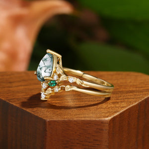 Unique Heart Leaf Moss Agate Engagement Ring Set.