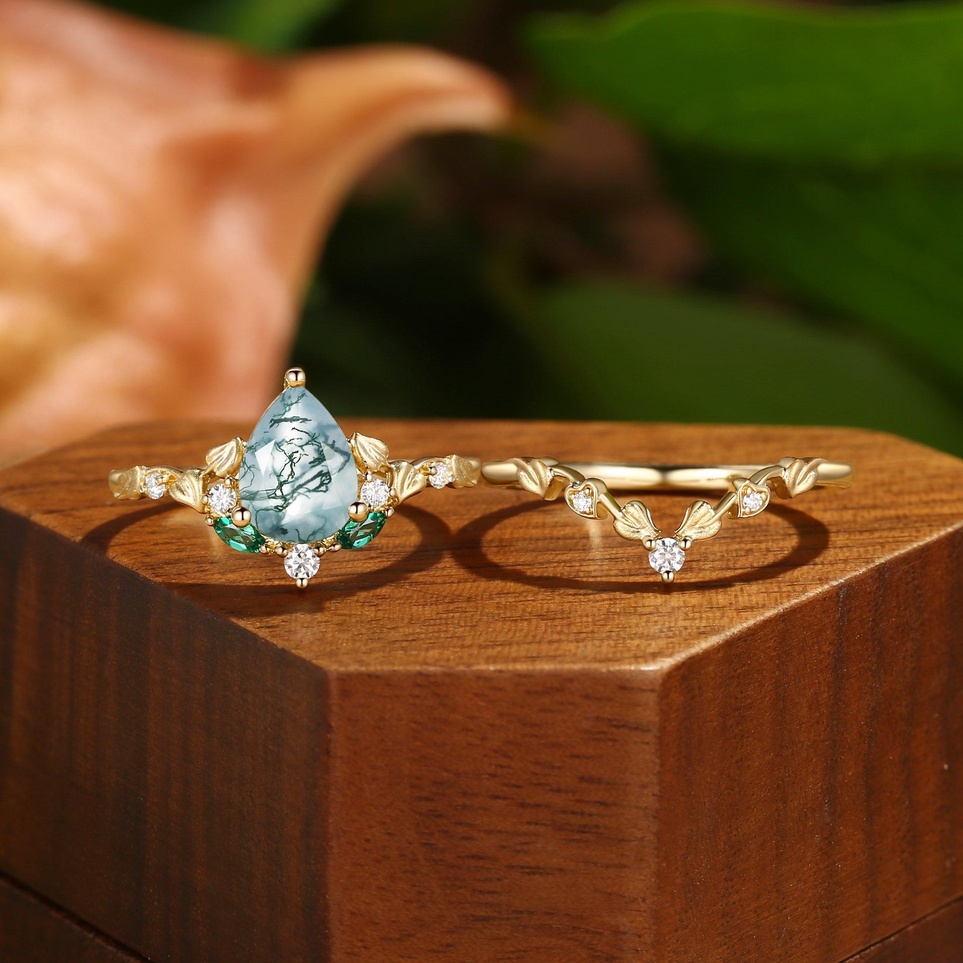 Unique Heart Leaf Moss Agate Engagement Ring Set.
