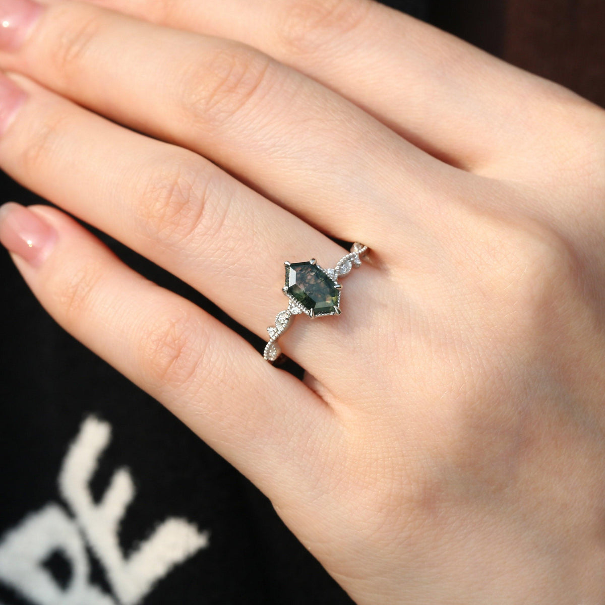 1.5ct Hexagon Moss Agate Vintage Ring.
