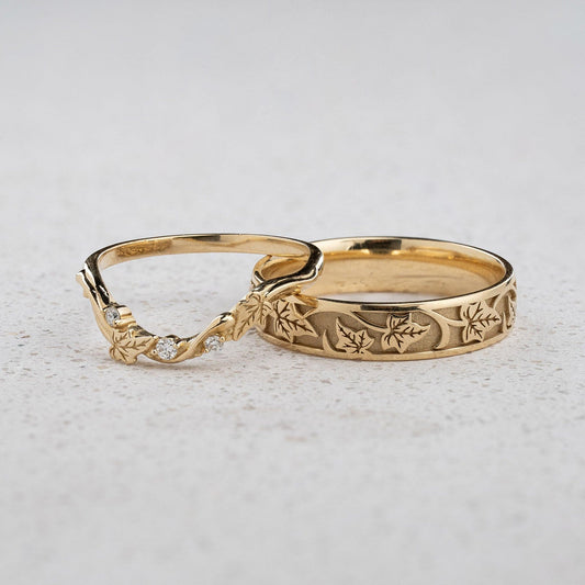 Evergreen Vows Matching Band Set – Engraved Ivy Leaves.