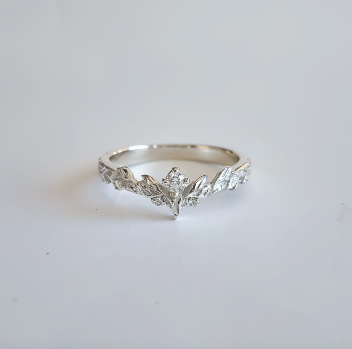 Angel’s Garden | Diamond Leaf Motif Wedding Band.