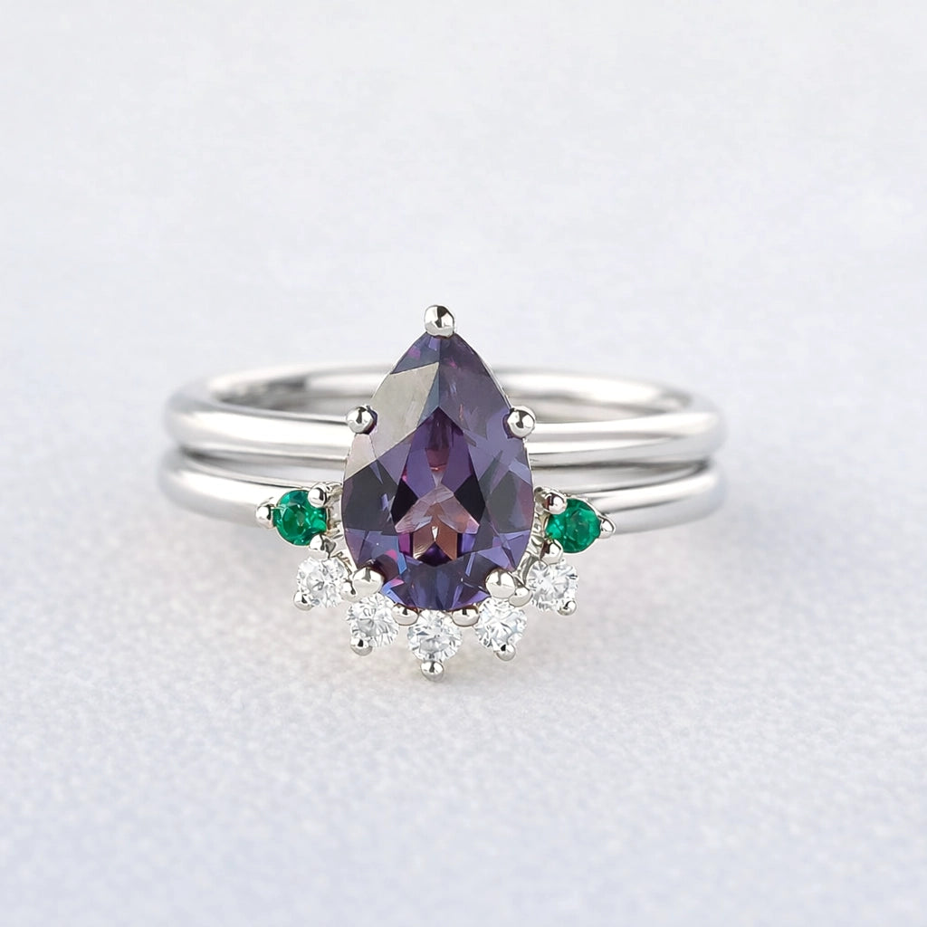 Aurora’s Gleam | Pear Lab Alexandrite Bridal Set 2pcs.