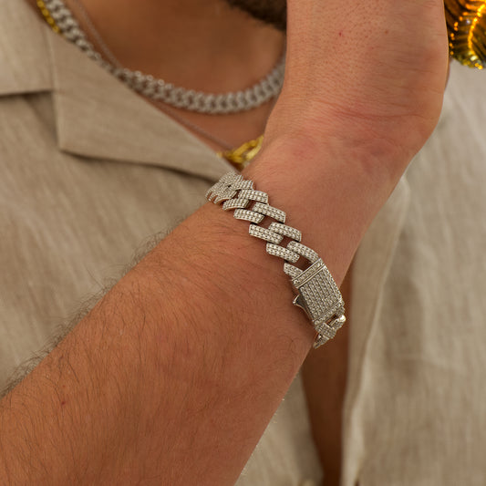 Full Ice-Out Luxe Zigzag Cuban Link Bracelet