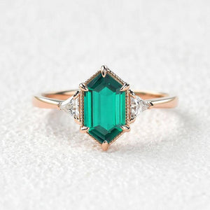Vintage 1.5CT Geometric Moss Agate Three-Stone Ring.