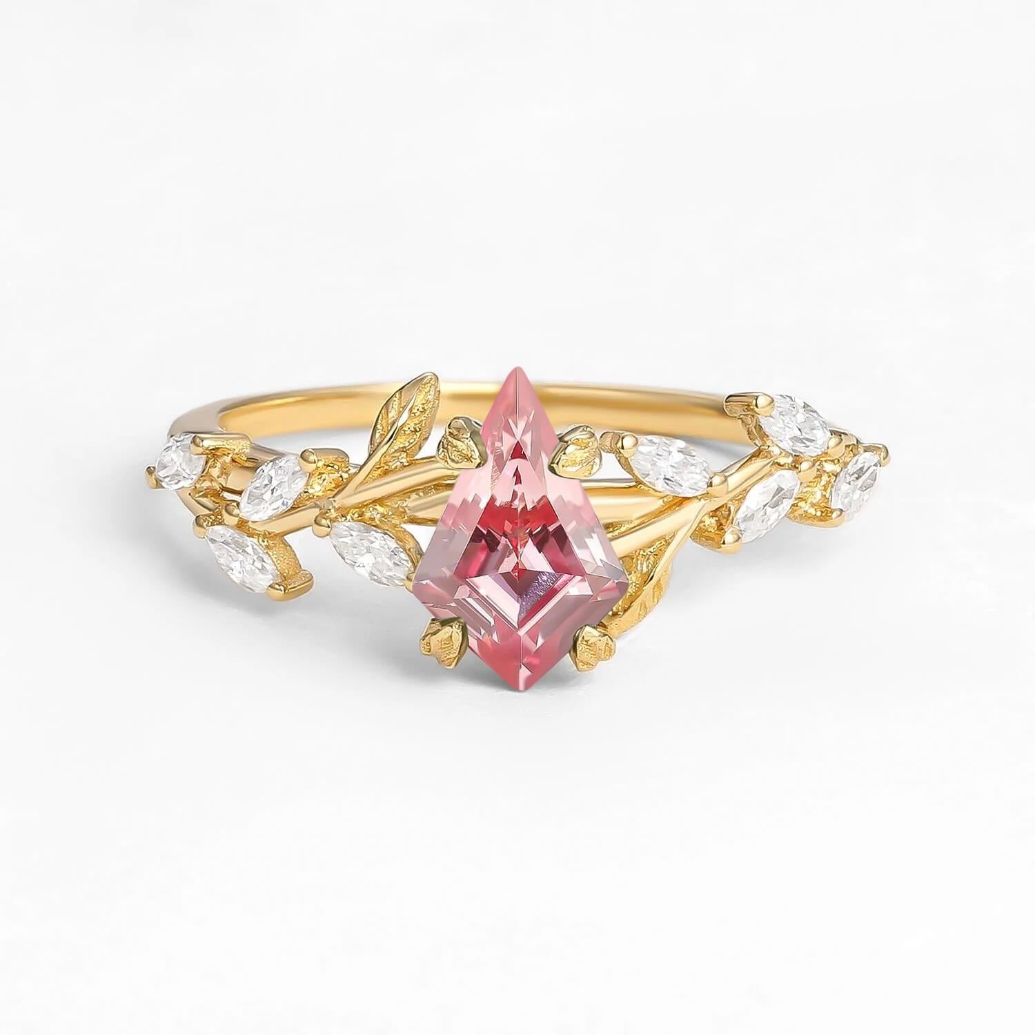 Verdiana’s Branching | Kite Cut Clear Moss Agate Engagement Ring.