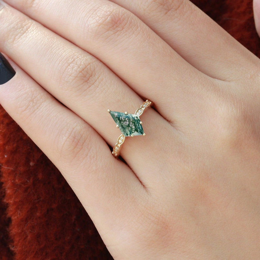 Kite Cut Moss Agate Rose Gold Ring.