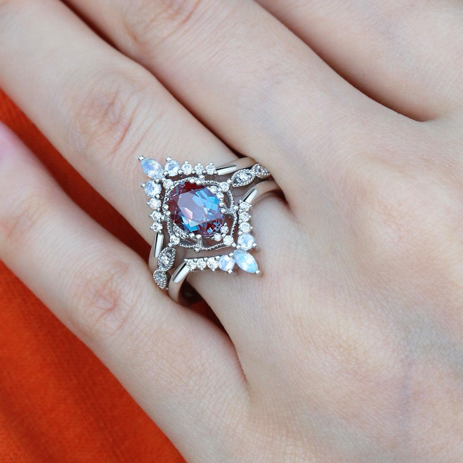 Luna’s Glow | Alexandrite & Moonstone Vintage Bridal Set 3pcs.