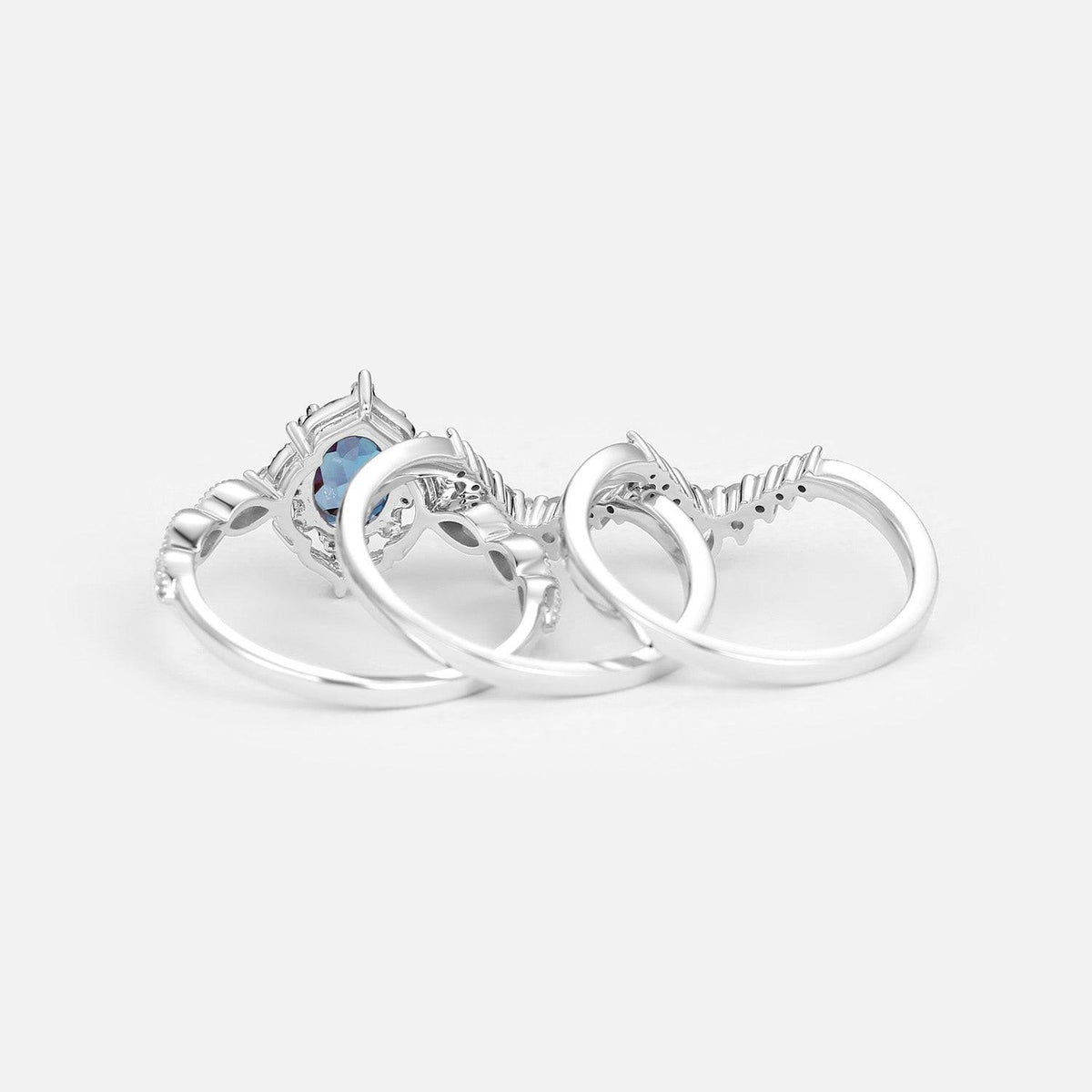 Luna’s Glow | Alexandrite & Moonstone Vintage Bridal Set 3pcs.