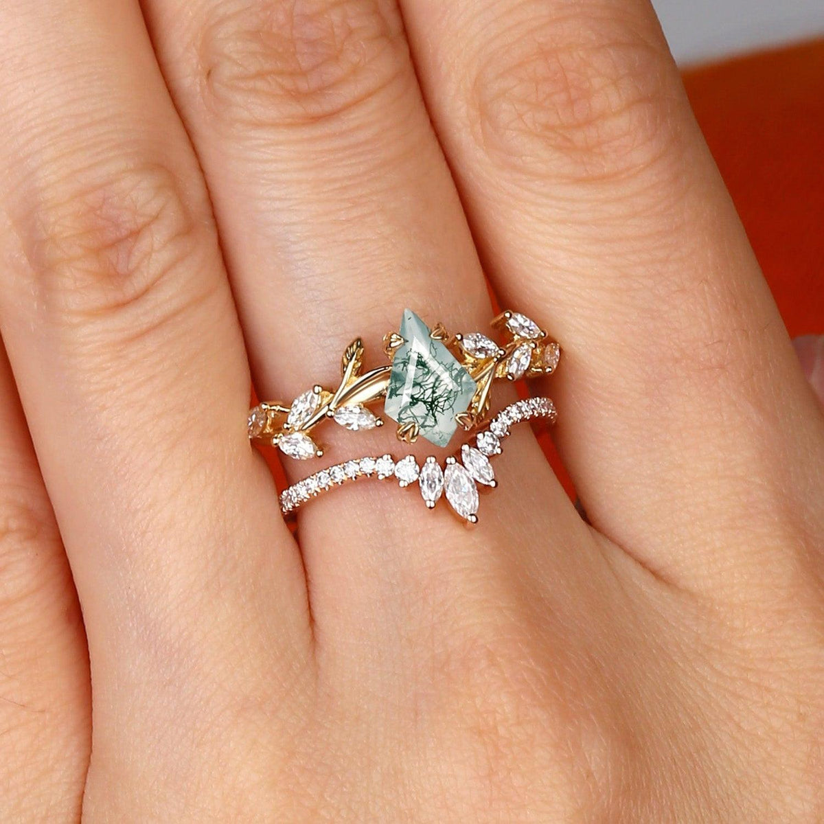 Dart Vintage Kite Cut Moss Agate Leafy Engagement Ring Sets 2pcs.