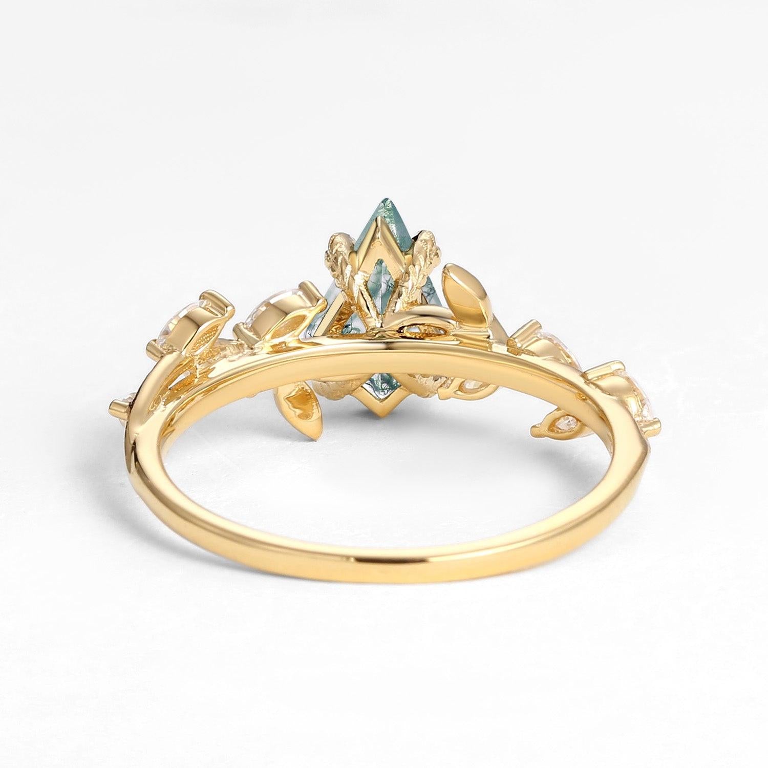 Verdiana’s Branching | Kite Cut Clear Moss Agate Engagement Ring.
