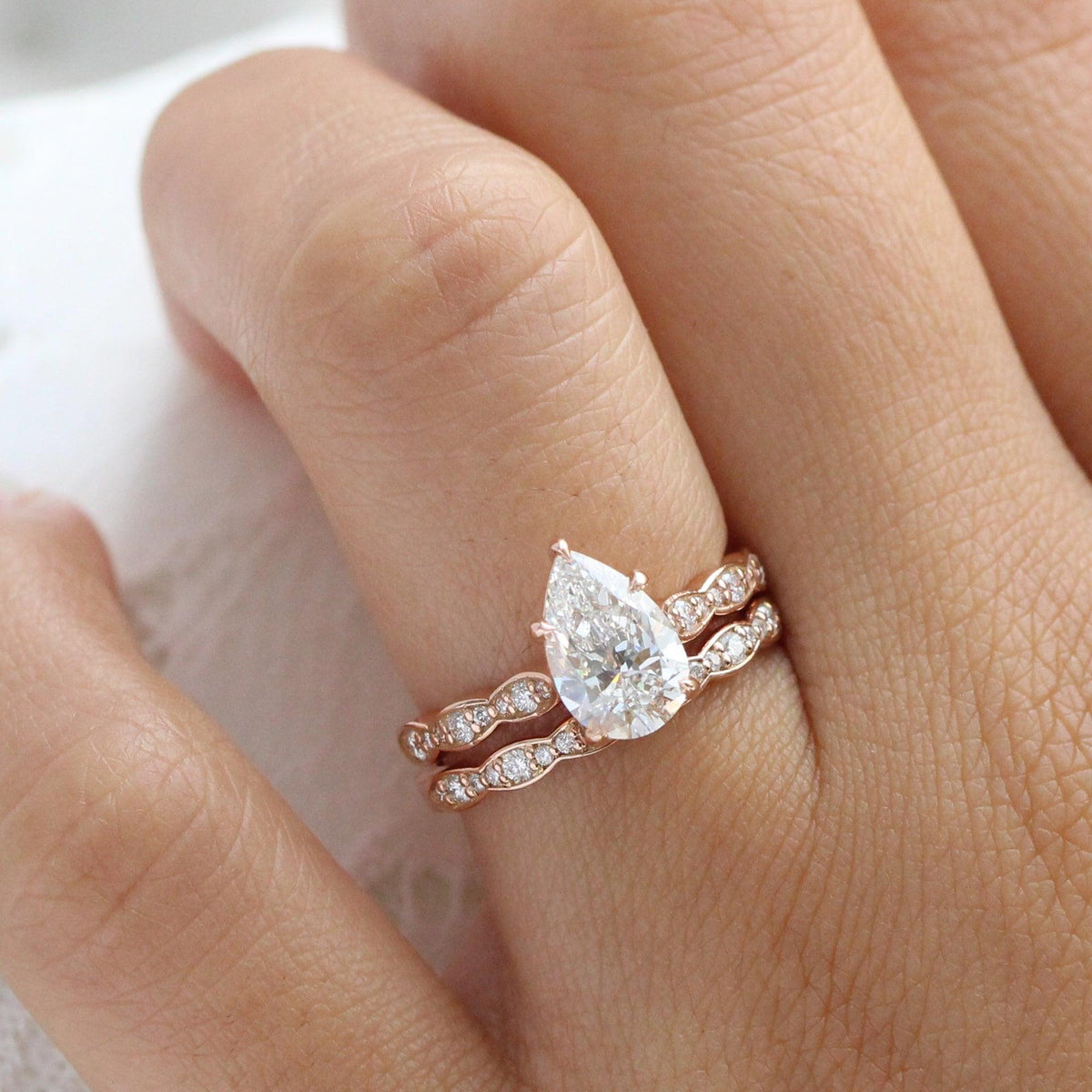 Lyra's Spark | 2CT Classic Pear Diamond Bridal Set 2pcs.
