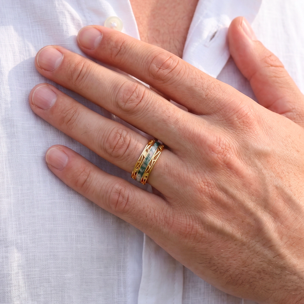 Apollo’s Laurel | 8MM Moss Agate Men’s Ring with Openwork Leaf Sides