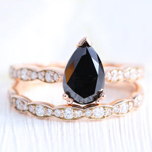 Aria‘s Cipher | Pear Cut Black Diamond Ring & Matching Diamond Band Ring Set.