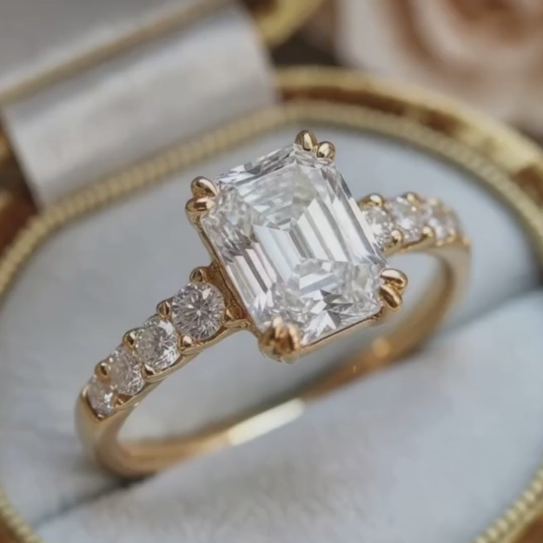 Aria‘s Echo | Emerald Cut Moissanite Ring.