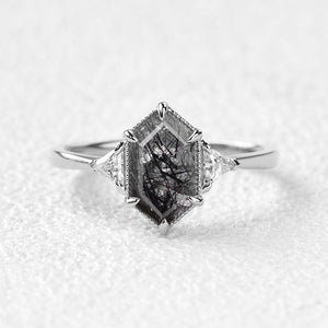 Vintage 1.5CT Geometric Moss Agate Three-Stone Ring.