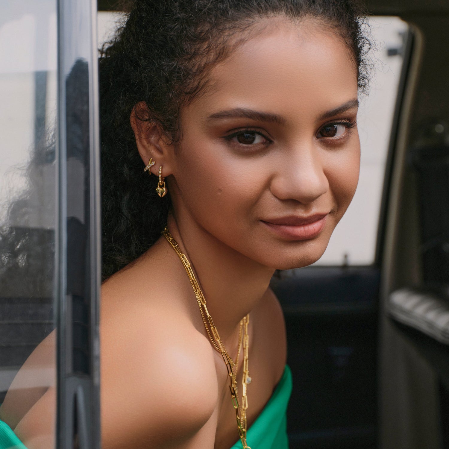 Dazzling Cross Stud Earrings - Stellaradorn