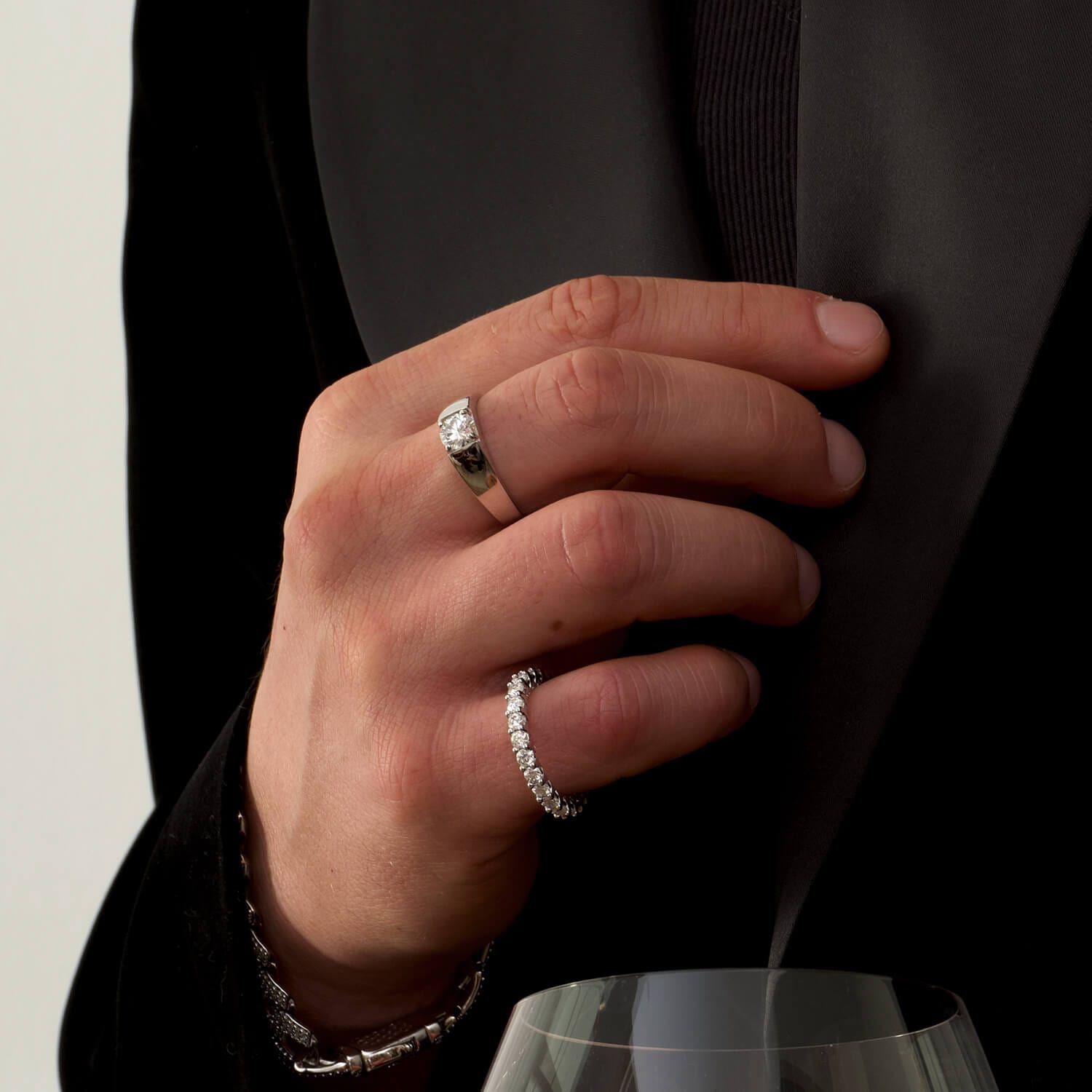 Adjustable Men's Solitaire Ring