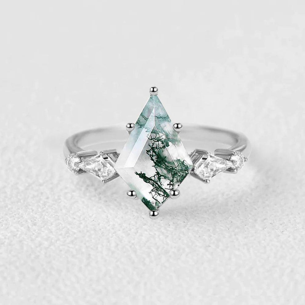 2.0ct Kite Moss Agate Five Stones Gold Engagement Ring.